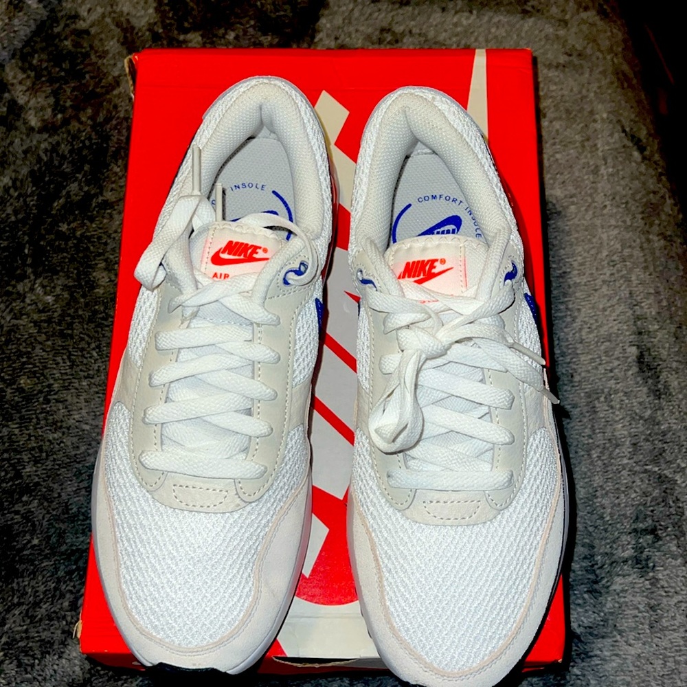 Brand New Nike women’s running shoes